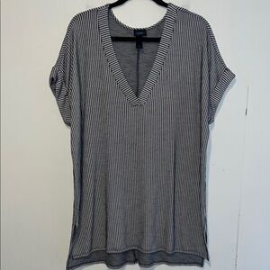 Day Trip Striped Short Sleeve V-neck Shirt with Side Slits A95*